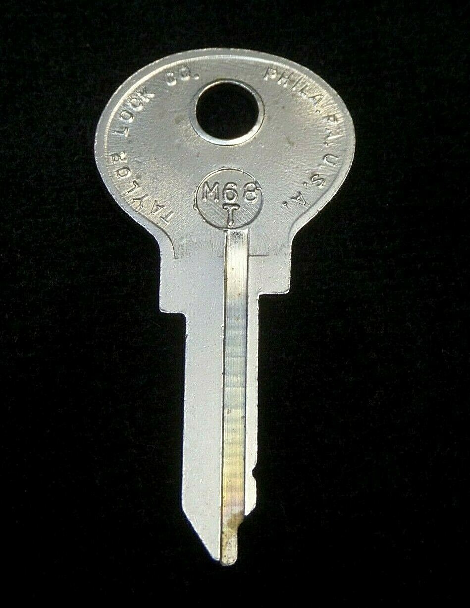 RE61XR PEUGEOT Ignition KEY Blank 1965-1979, RENAULT 1964-79  R10 R8 504 404 604