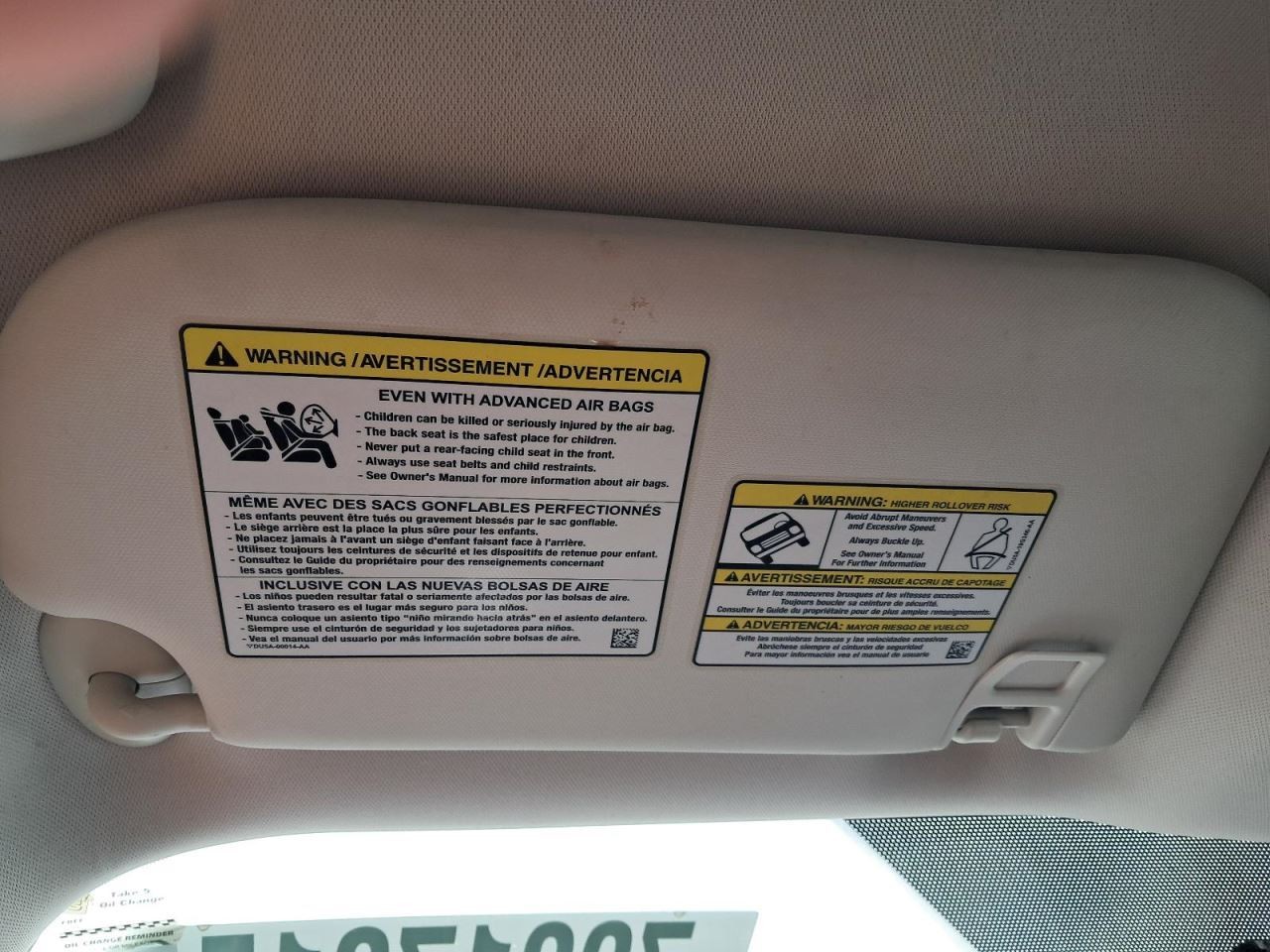 ESCAPE 2013 Glove Box 4885473