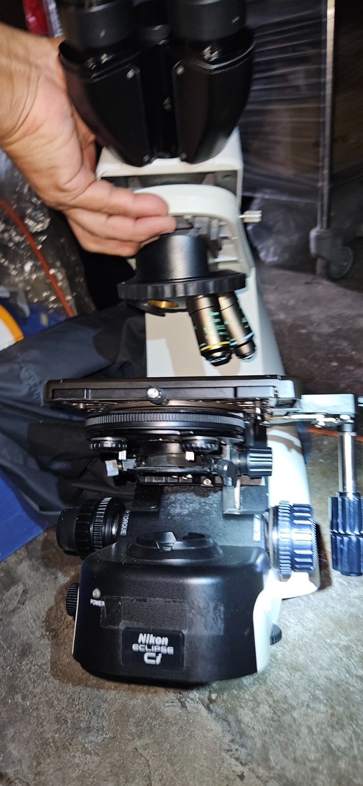 Nikon ECLIPSE Ci-L Microscope with 2 objectives
