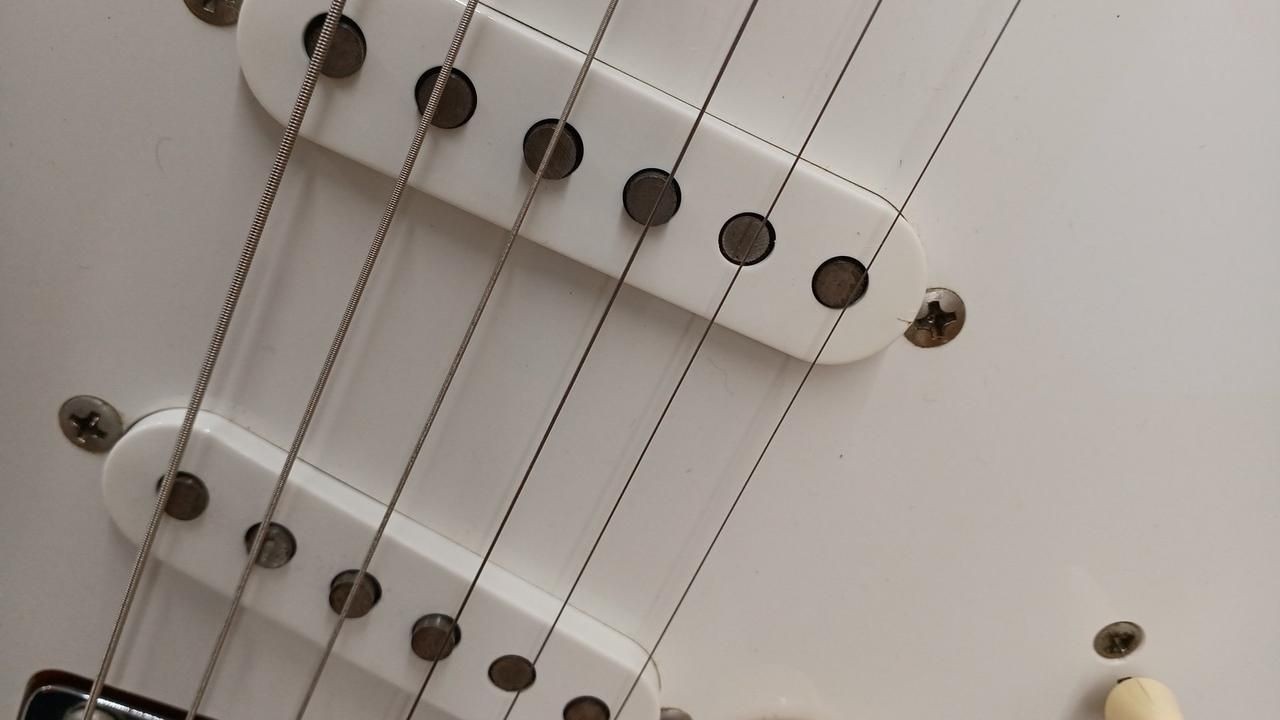 FENDER JAPAN Electric Guitar Stratocaster Used