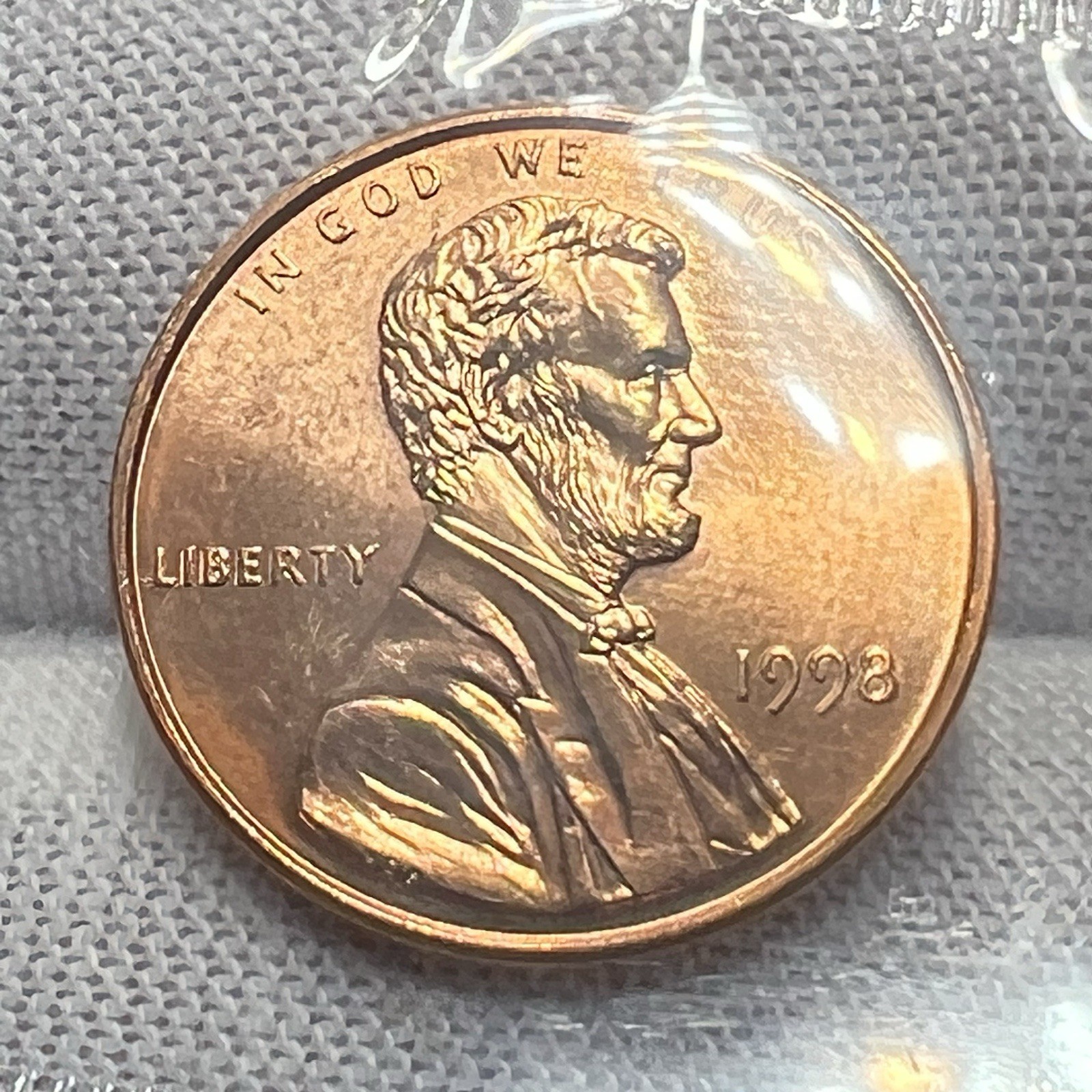 1998-P&D Lincoln Memorial Cents BU Mint Cello receive the 2 coins pictured #1523
