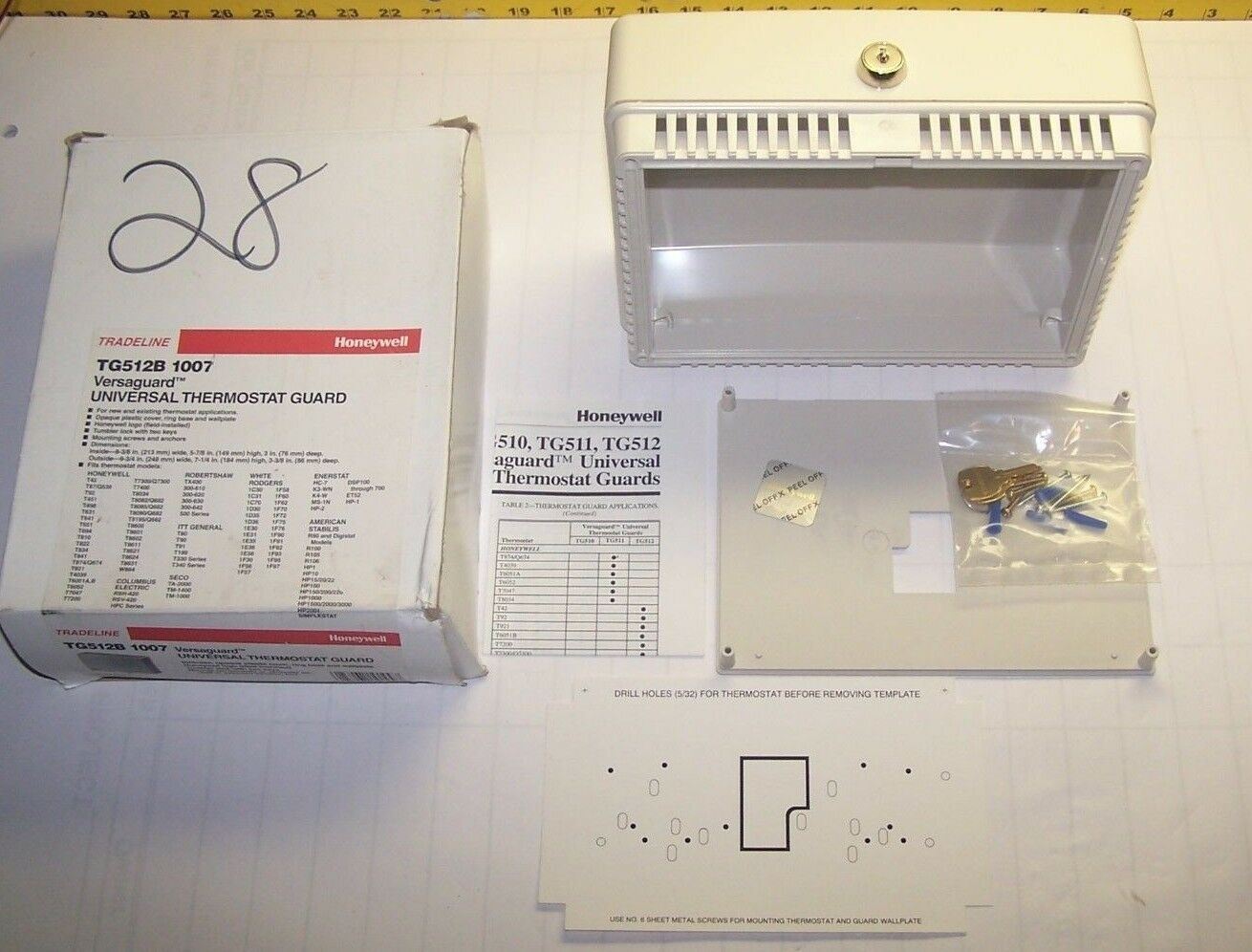 NEW HONEYWELL TRADELINE VERSAGUARD UNIVERSAL THERMOSTAT GUARD  TG512B 1007