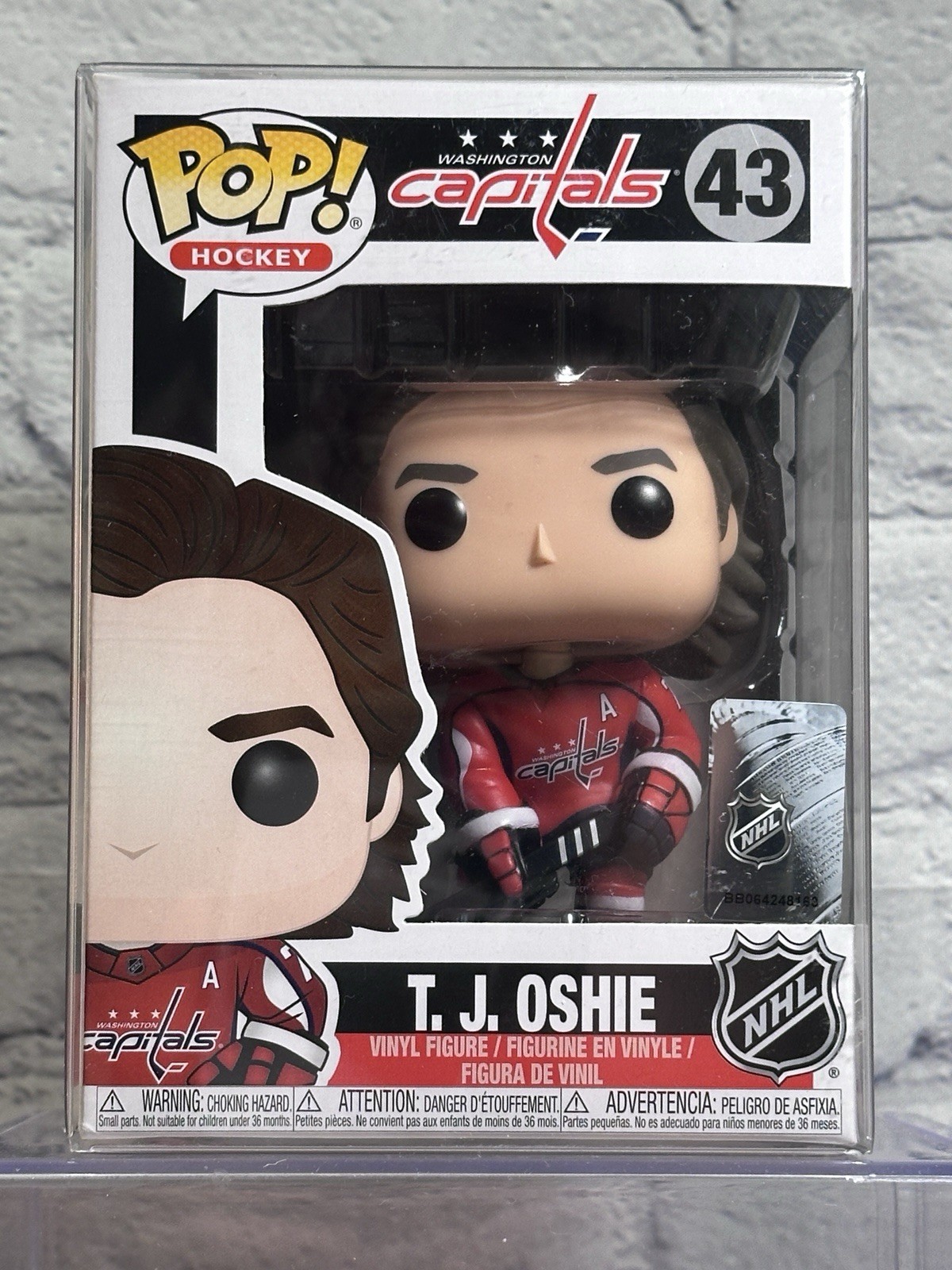 2018 Funko Pop! Vinyl - Hockey T.J. Oshie #43 Washington Capitals NHL FLAWED BOX