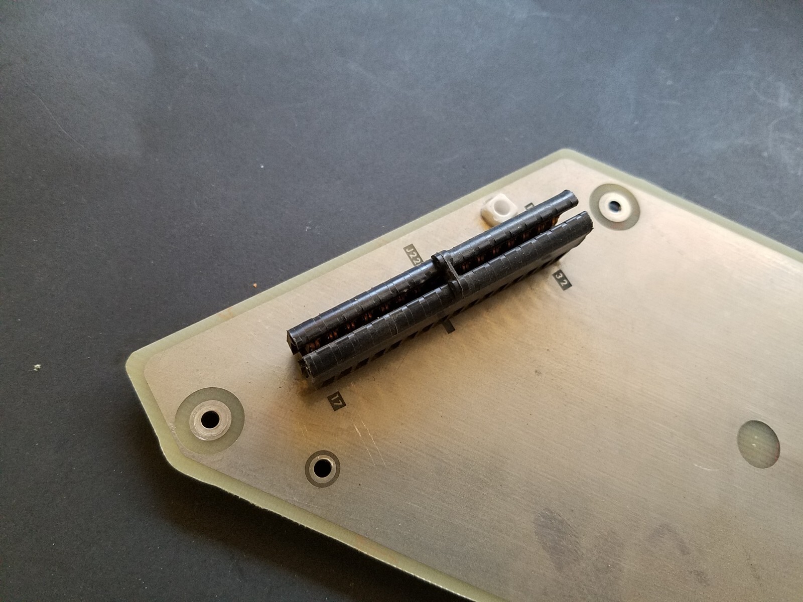 FLUKE 5100B Calibrator 420281 DIAGONAL BUS Board 5100A-3004