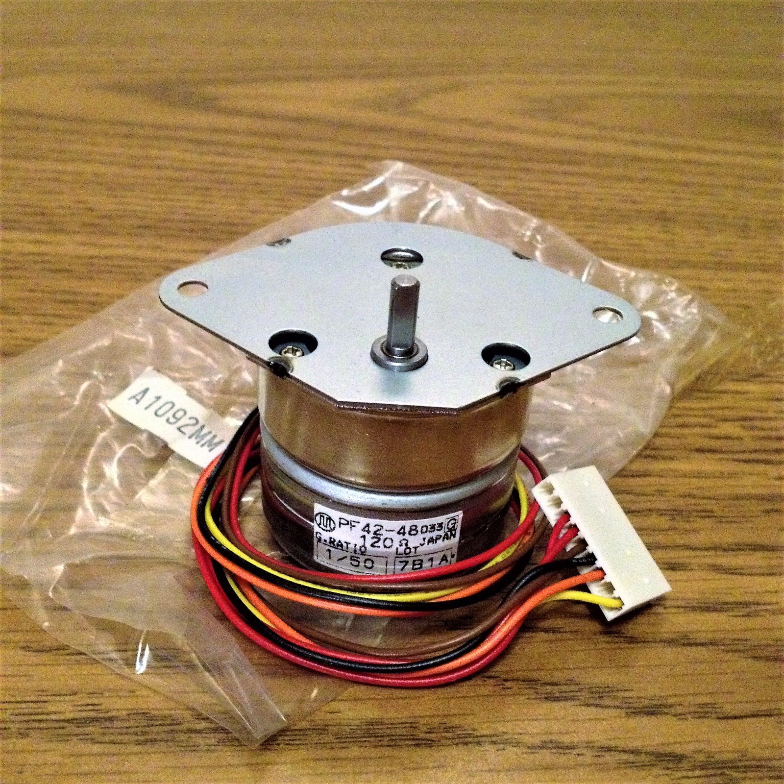 NPM PF 42-48 033G STEPPER MOTOR