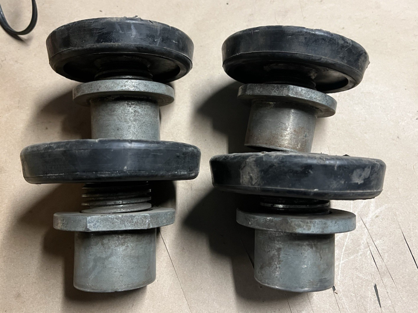 BendPak 5216520 Adjustable Screw Pads for Two Post Lifts 60mm Pin Set of 4