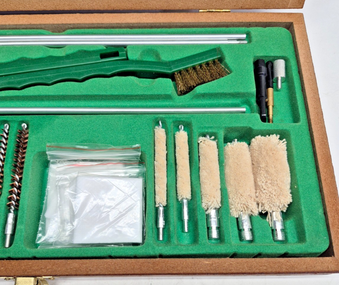 Remington Universal Gun Cleaning Kit with Presentation Box Used