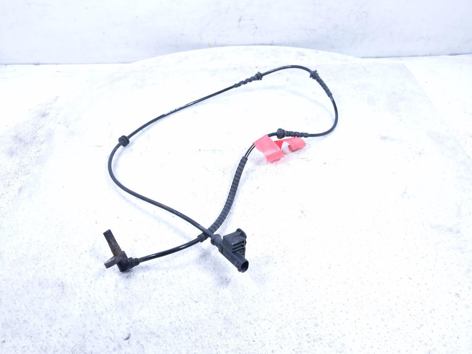 2015-2023 Jeep Renegade Rear Passenger Abs Wheel Speed Sensor 68372700A