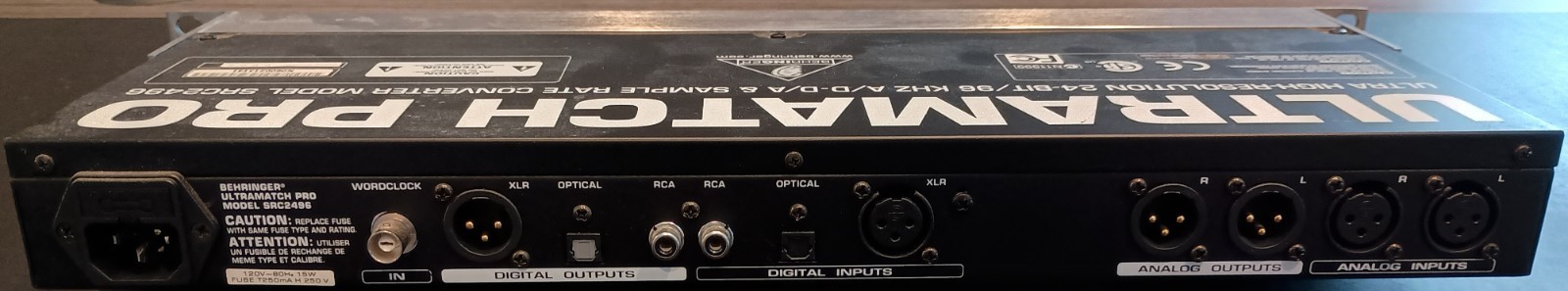 Behringer Ultramatch PRO SRC2496 24-Bit/96 kHz A/d-d/A & Sample Rate Converter