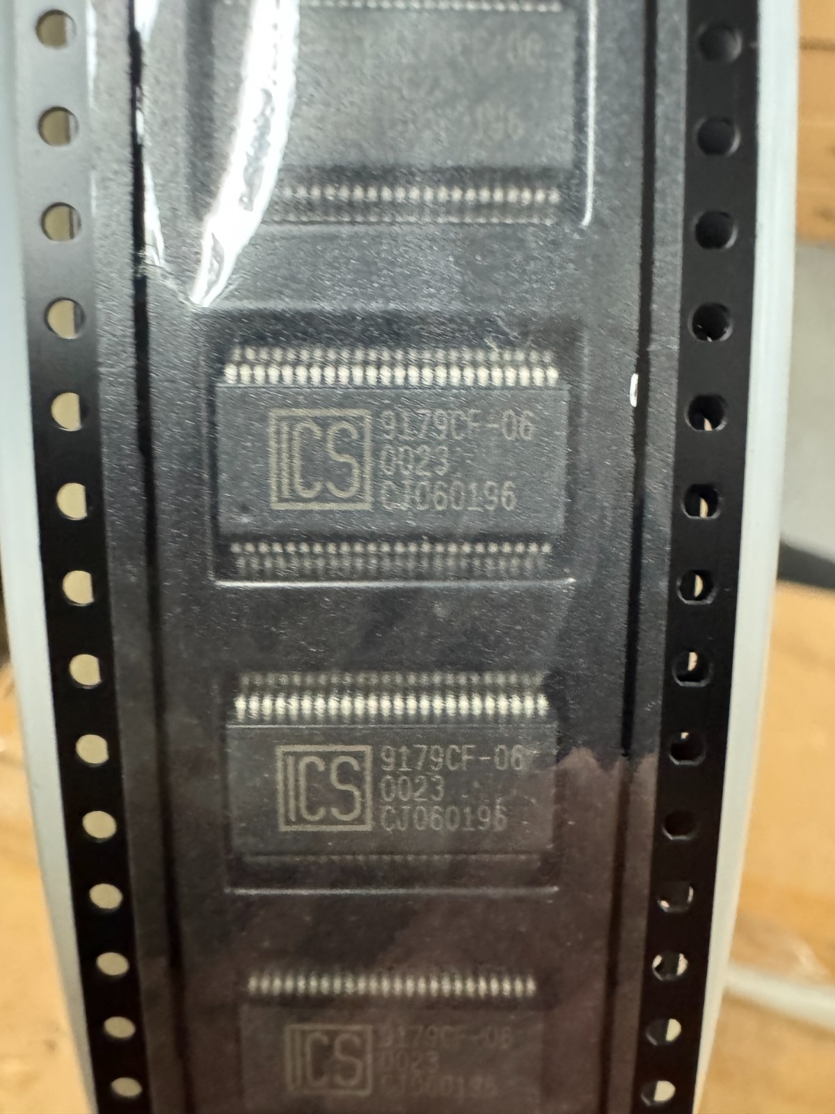 Vintage ICS 9179CF-06 Clock Buffer, 16 SDRAM /w SKEW G19-5038-01 (2PCS)