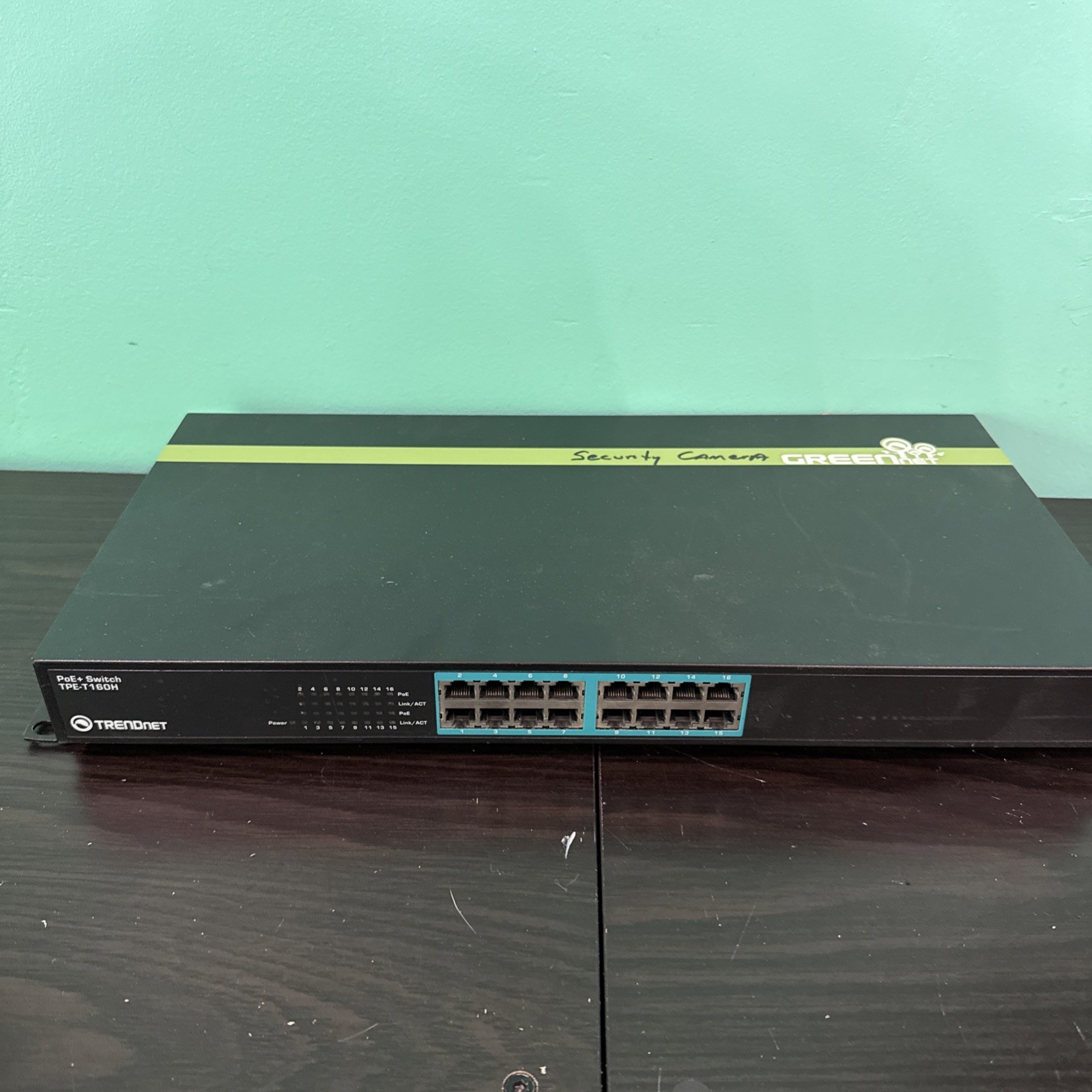 PoE Switch TRENDnet TPE-T160 TPE-T160/A -Great Working Condition