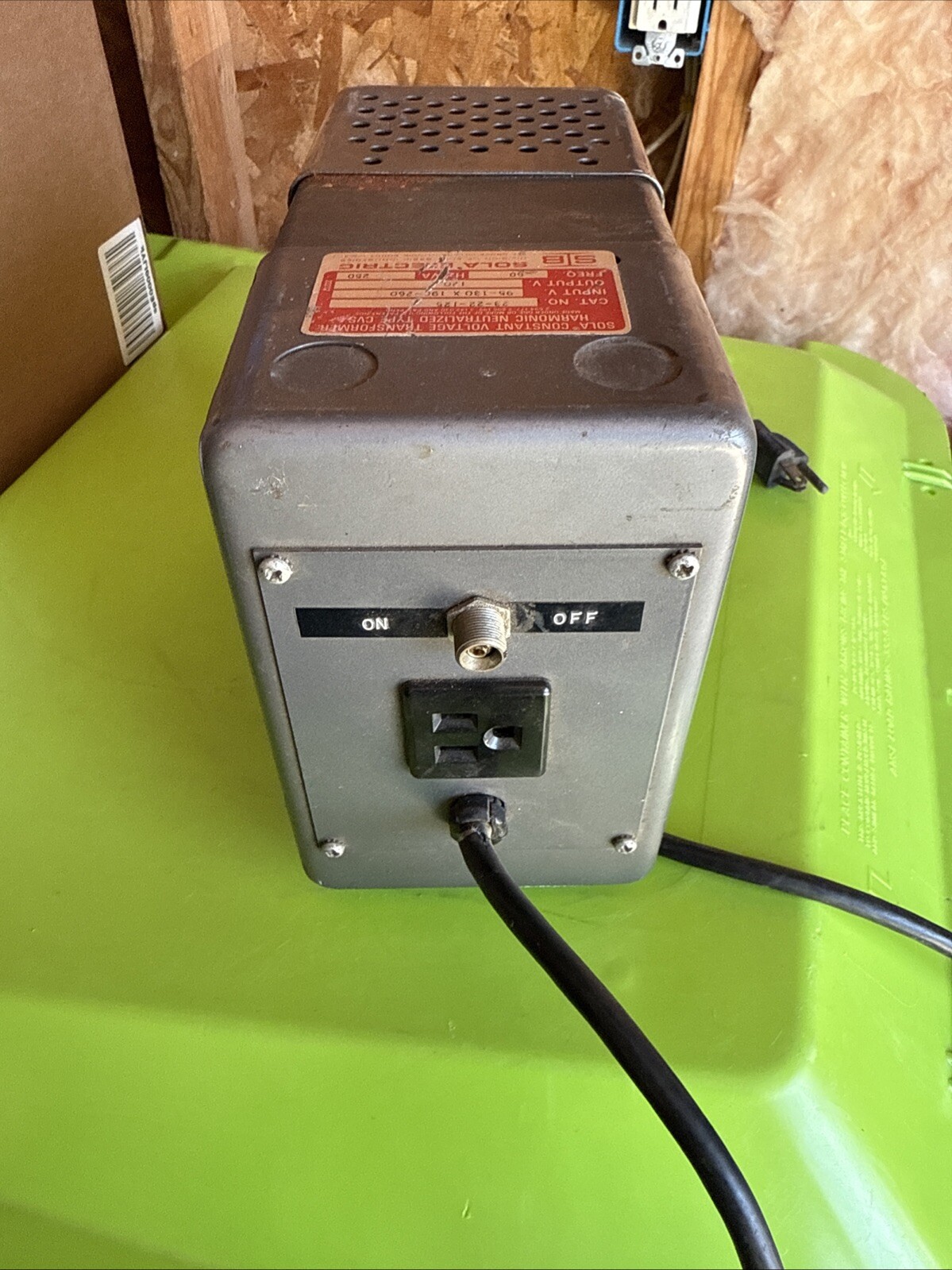 Sola 23-22-125 Constant Voltage Transformer 95-130x190-260V In 120V Out