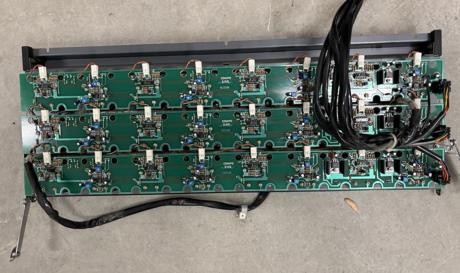 Otari MTR-90 VU Panel