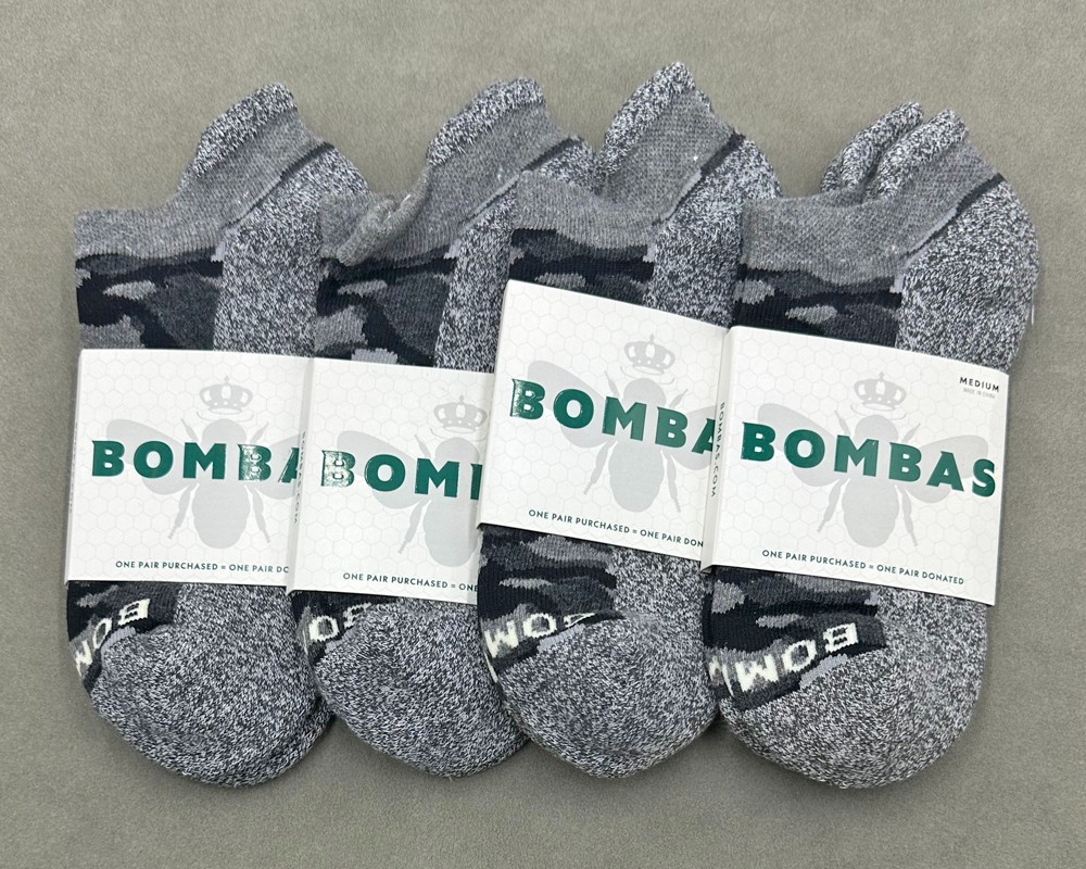 BOMBAS 4 Pairs Men's Honeycomb Solid Ankle Socks Camouflage Size Med 6-9 Grey