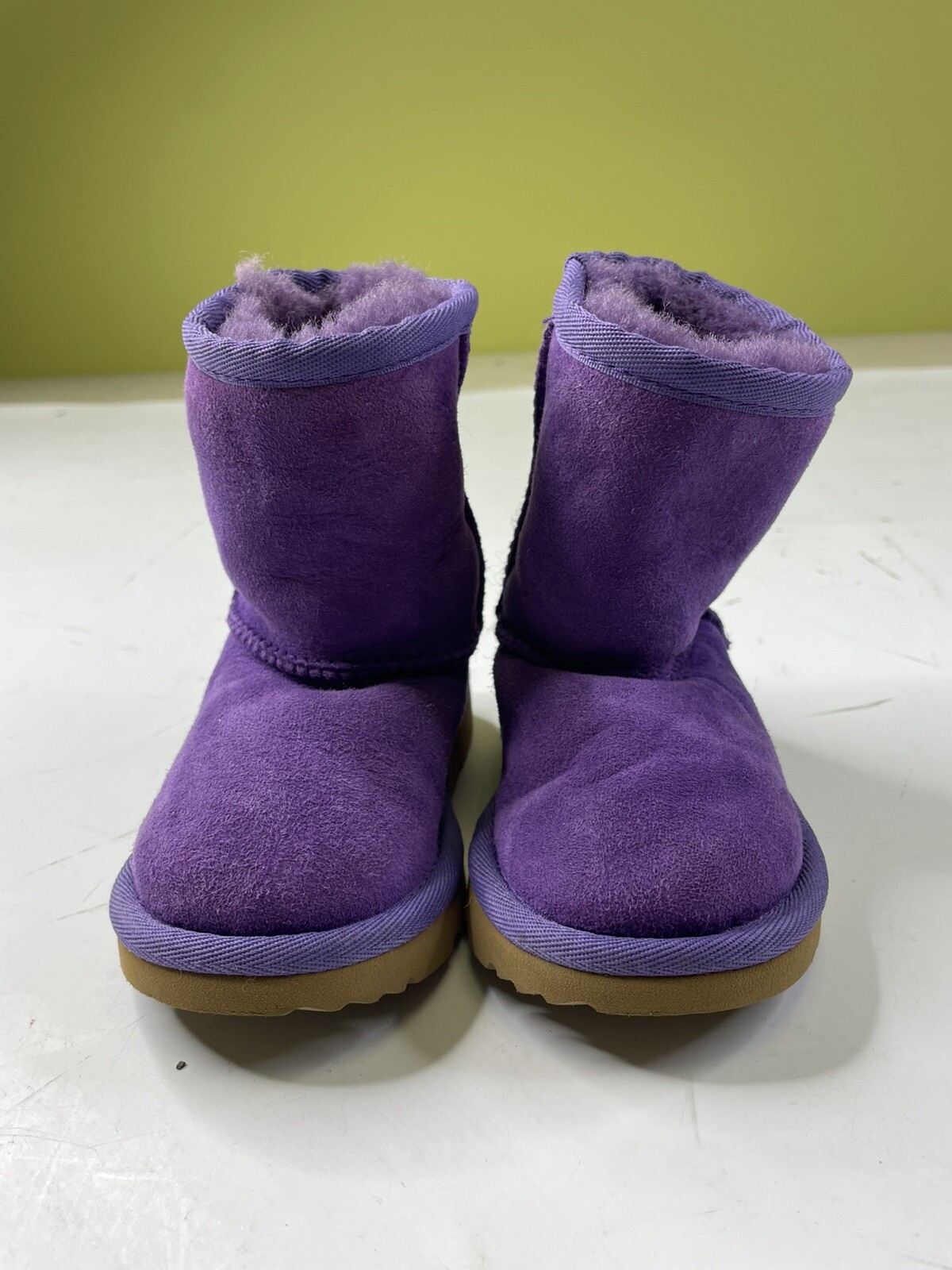 UGG Australia Toddlers Classic Boots Style 1017703T Size 6 PURPLE