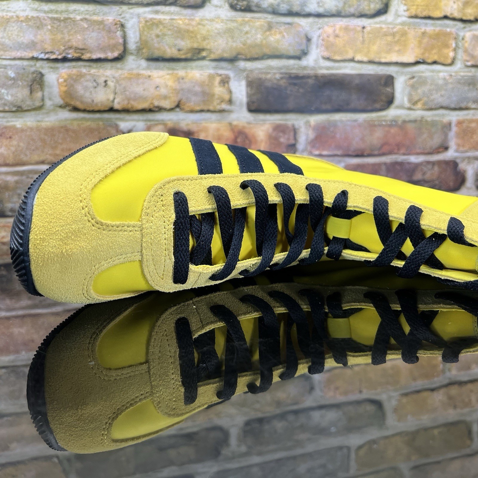 adidas 2025 Japan High Yellow Core Black Gold Metallic JS4031 Bruce Lee Suede