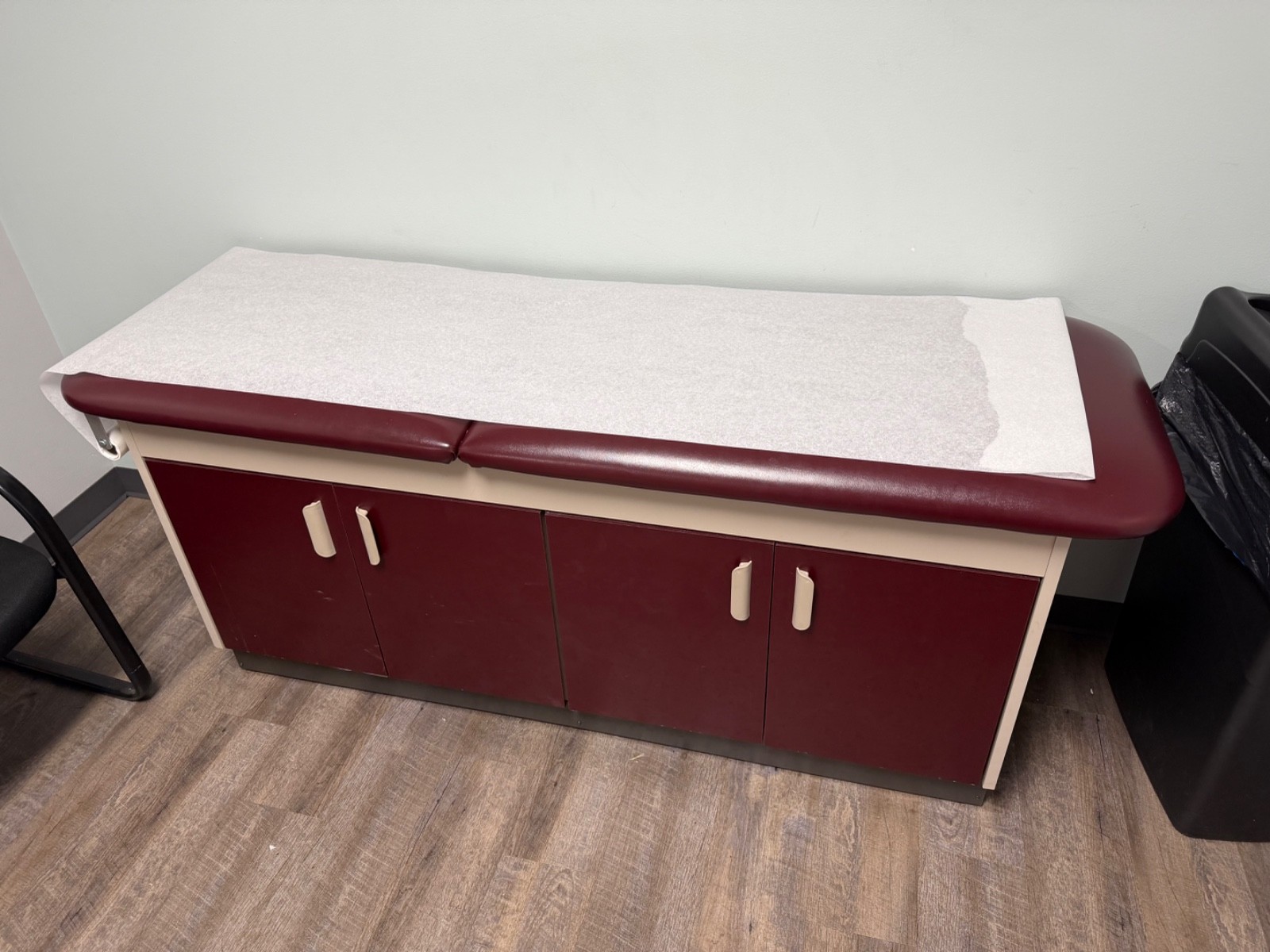 4 Clinton Cabinet Style, Treatment Tables (with doors)