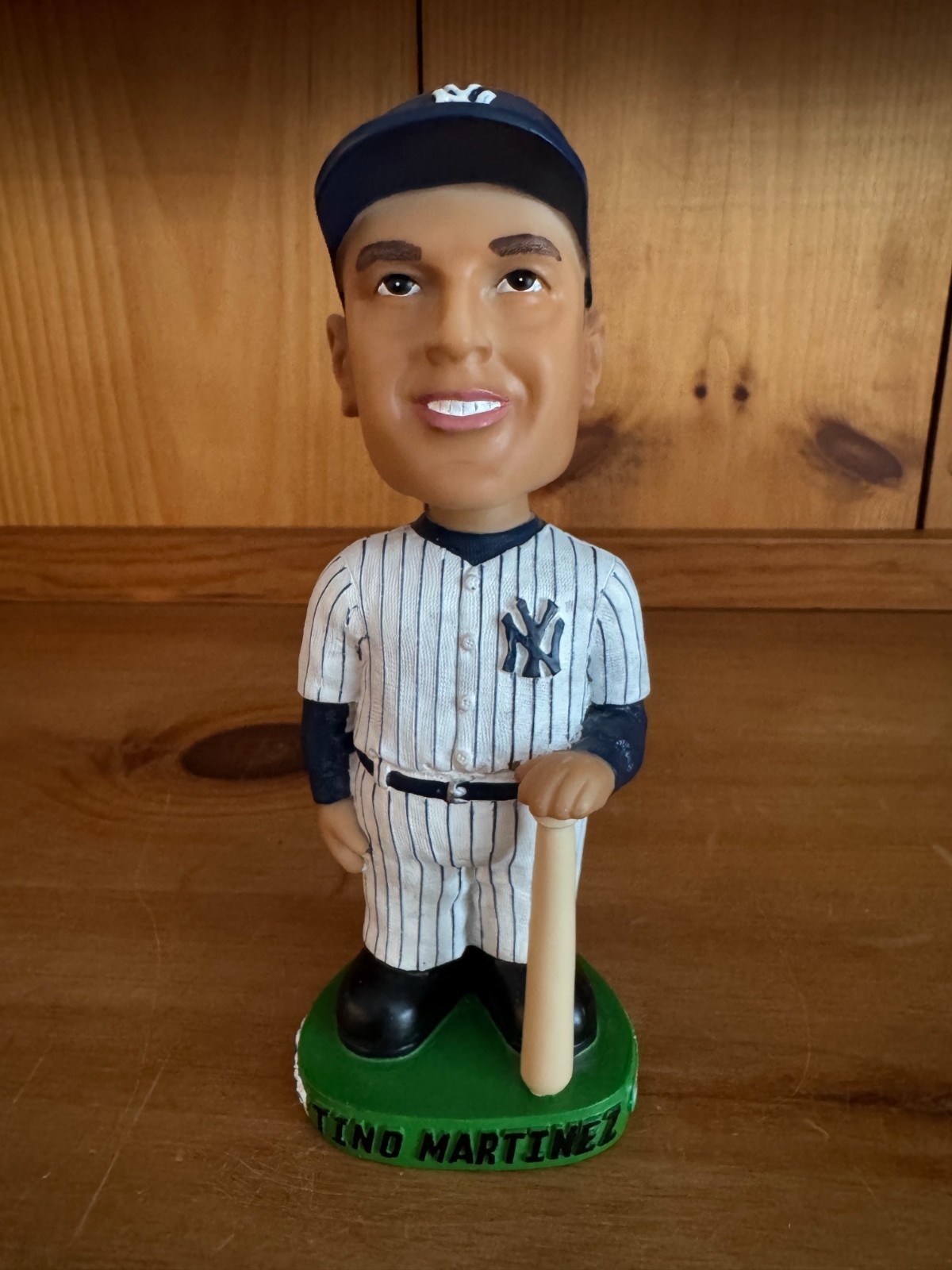 Tino Martinez Bobblehead New York Yankees 2001 Hormel Land O Lakes # 24.