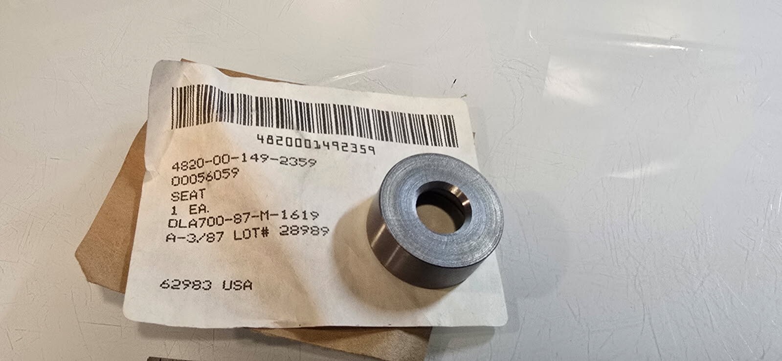 (2) EATON AEROSPACE VALVE SEAT 56059 4820-00-149-2359