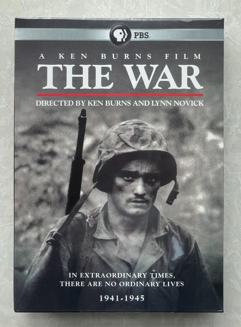 The War - A Film By Ken Burns and Lynn Novick(box Set )-