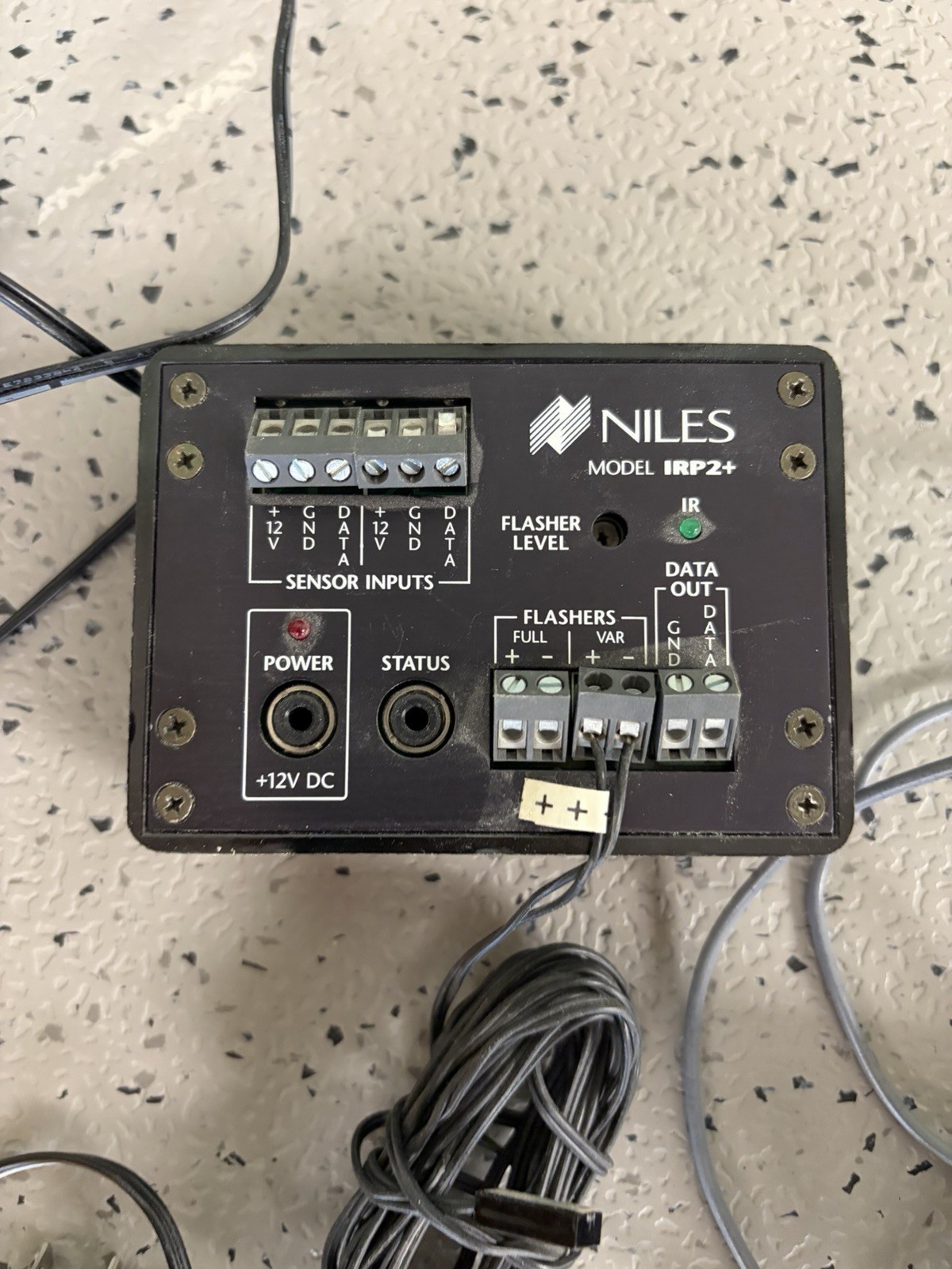 Niles Model IRP2+ With Ac Adapter Power Cords