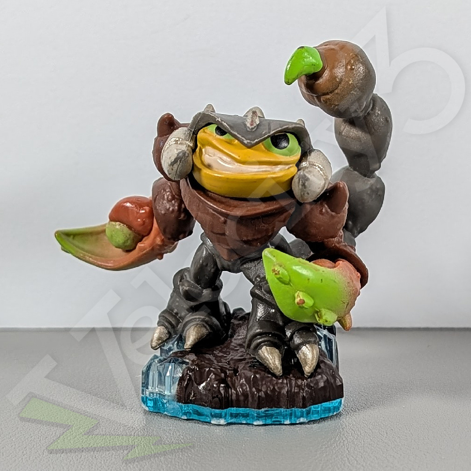 Skylanders Swap Force Figure – Scorp (Blue Base)