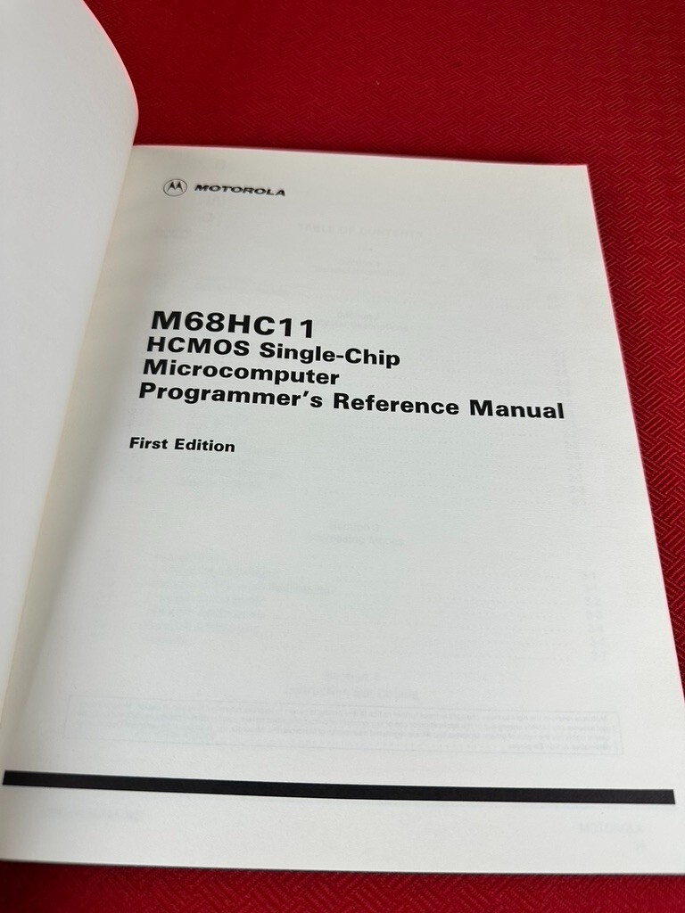 M68HC11, HCMOS Single-Chip Microcomputer Programmer Reference Manual Tech Book
