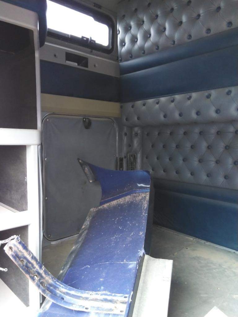 Replaces 2000 KENWORTH SLEEPER , MT