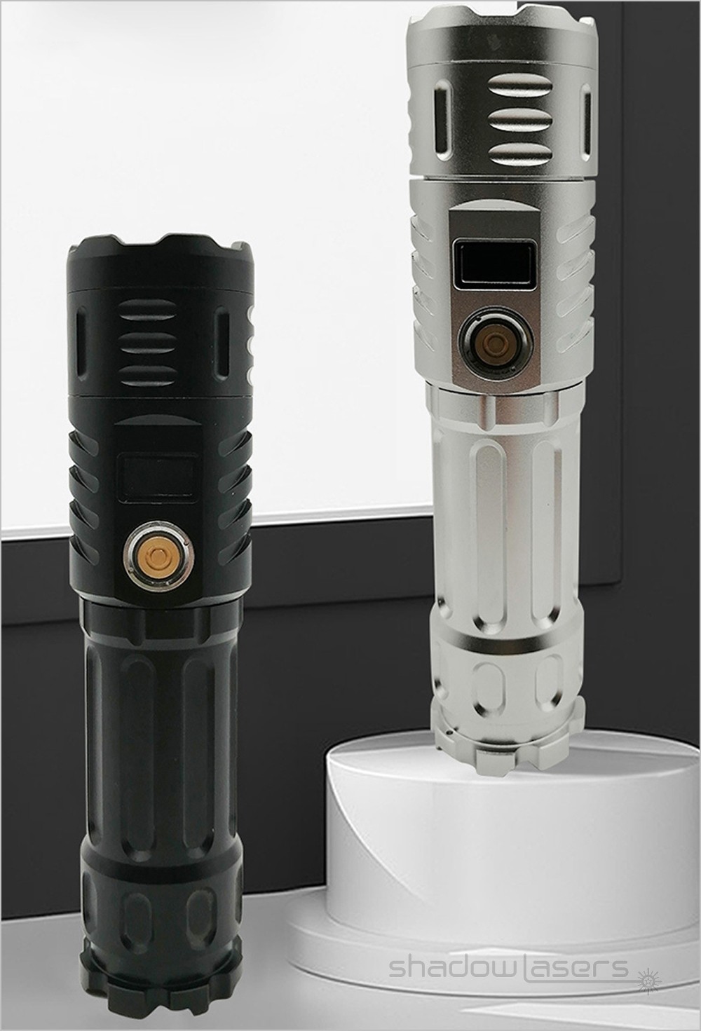Adjustable Focus 520nm Laser Pointer Visible Laser Beam Flashlight+Al Case