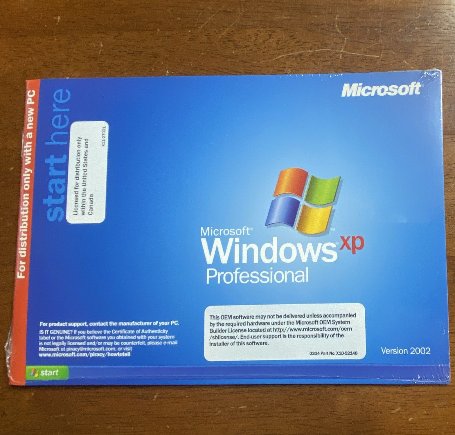 Microsoft Windows XP Professional OEM CD English w/ Certificate of Authenticity