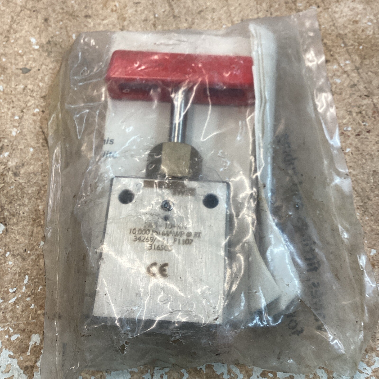 Nova Swiss Needle  Valve 316gs Nv1-10-4n, 10,000psi #34269-41 F1107