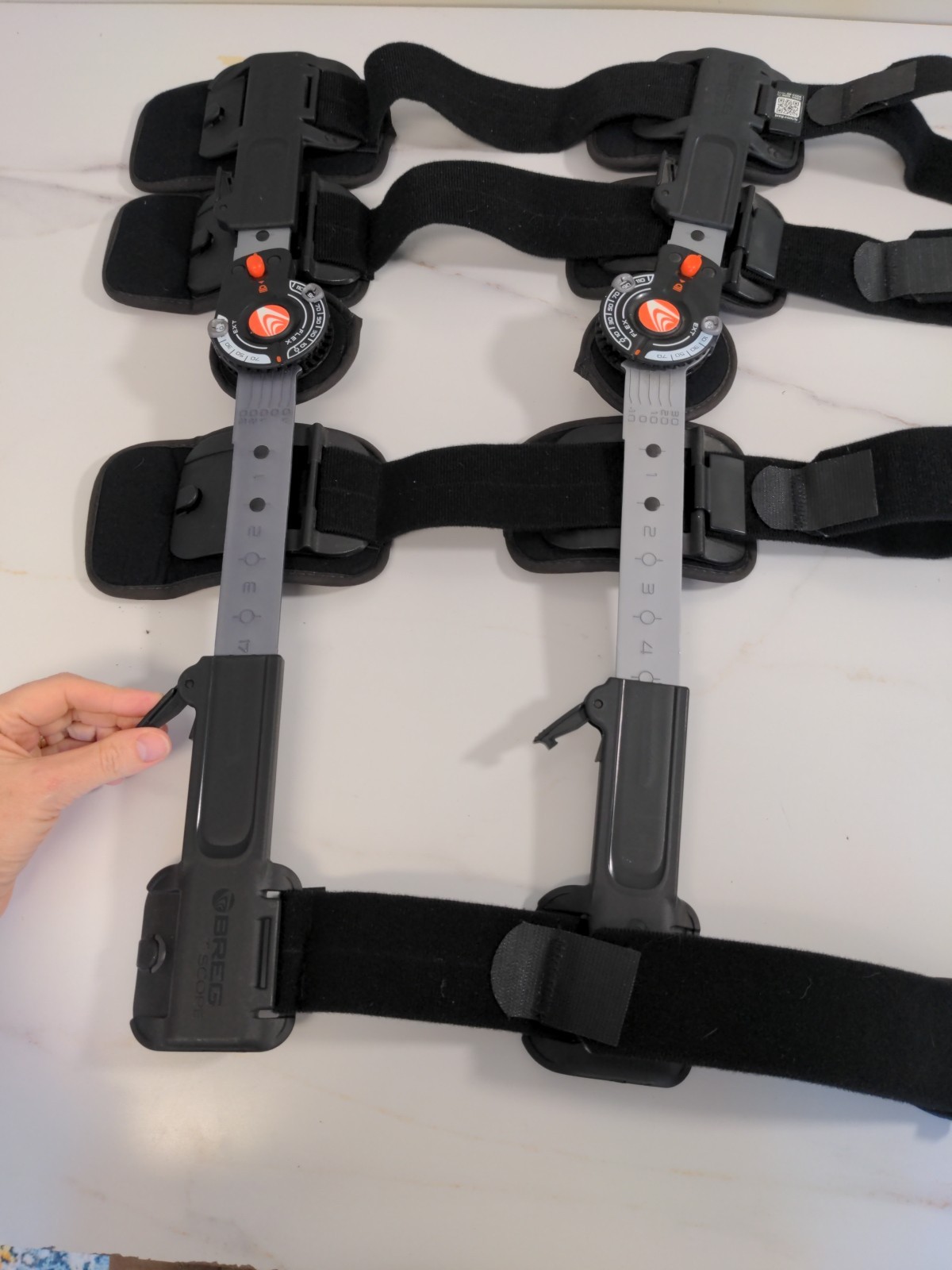 Breg T Scope Knee Brace Post Op Locking ROM Universal Size Left/Right Adjustable