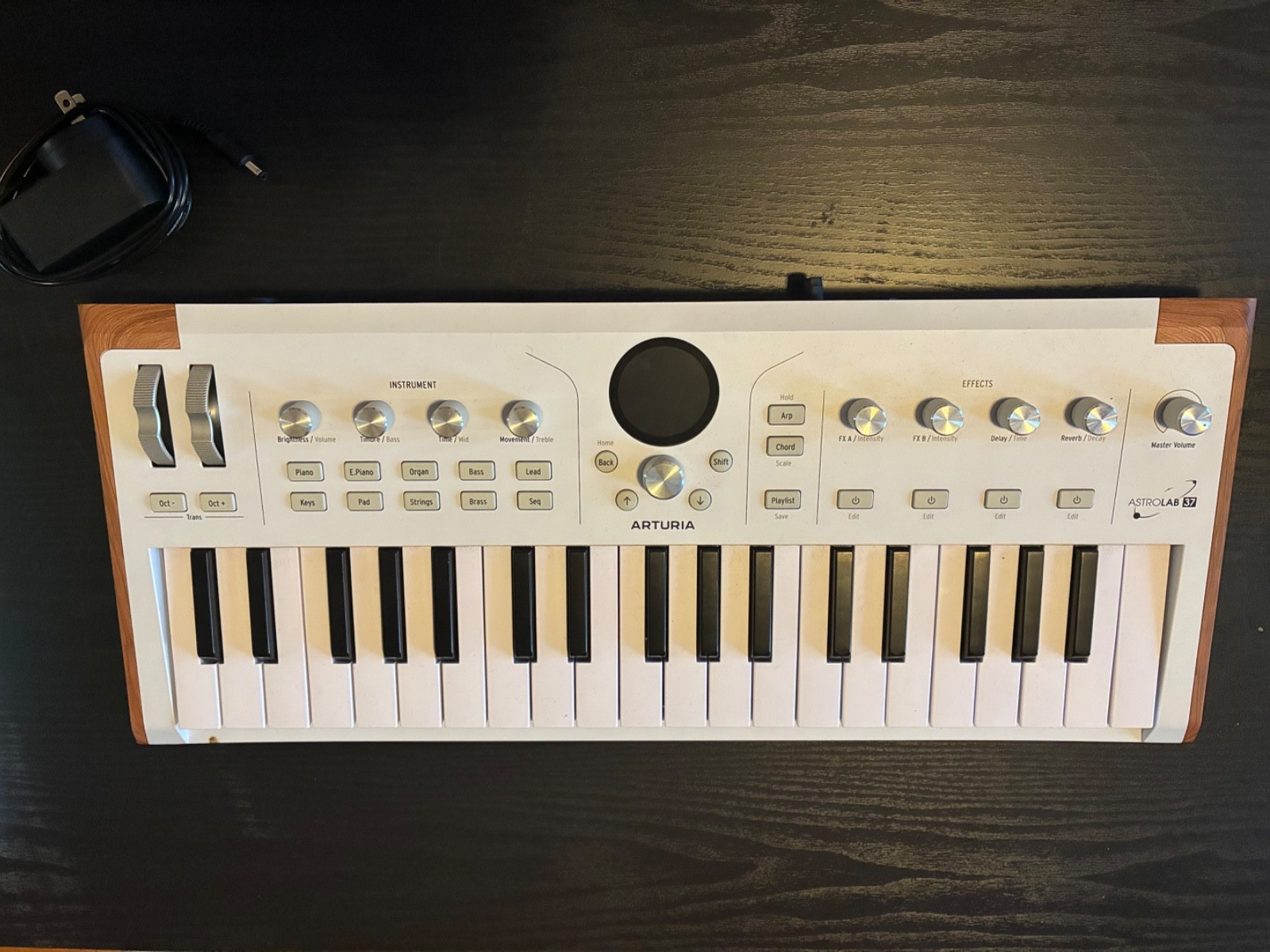 Arturia Astrolab 37 Key Keyboard/Synthesizer (with Original Box, Power Supply)