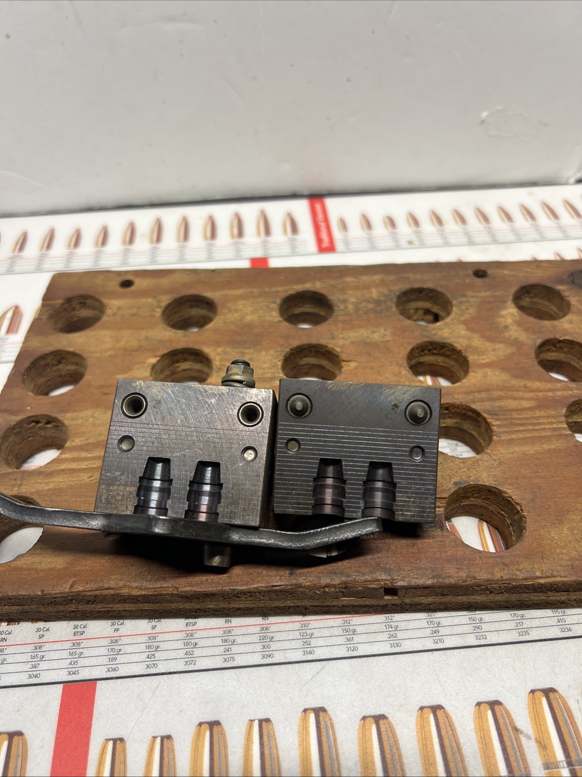 MAGMA ENGINEERING BULLET MOLD , 38/148-SWC-FB TWO CAVITY