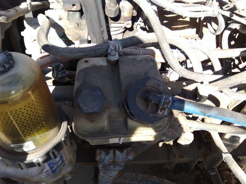Replaces NA 2011 FREIGHTLINER CASCADIA 125 POWER STEERING RESERVOIR ,  MN