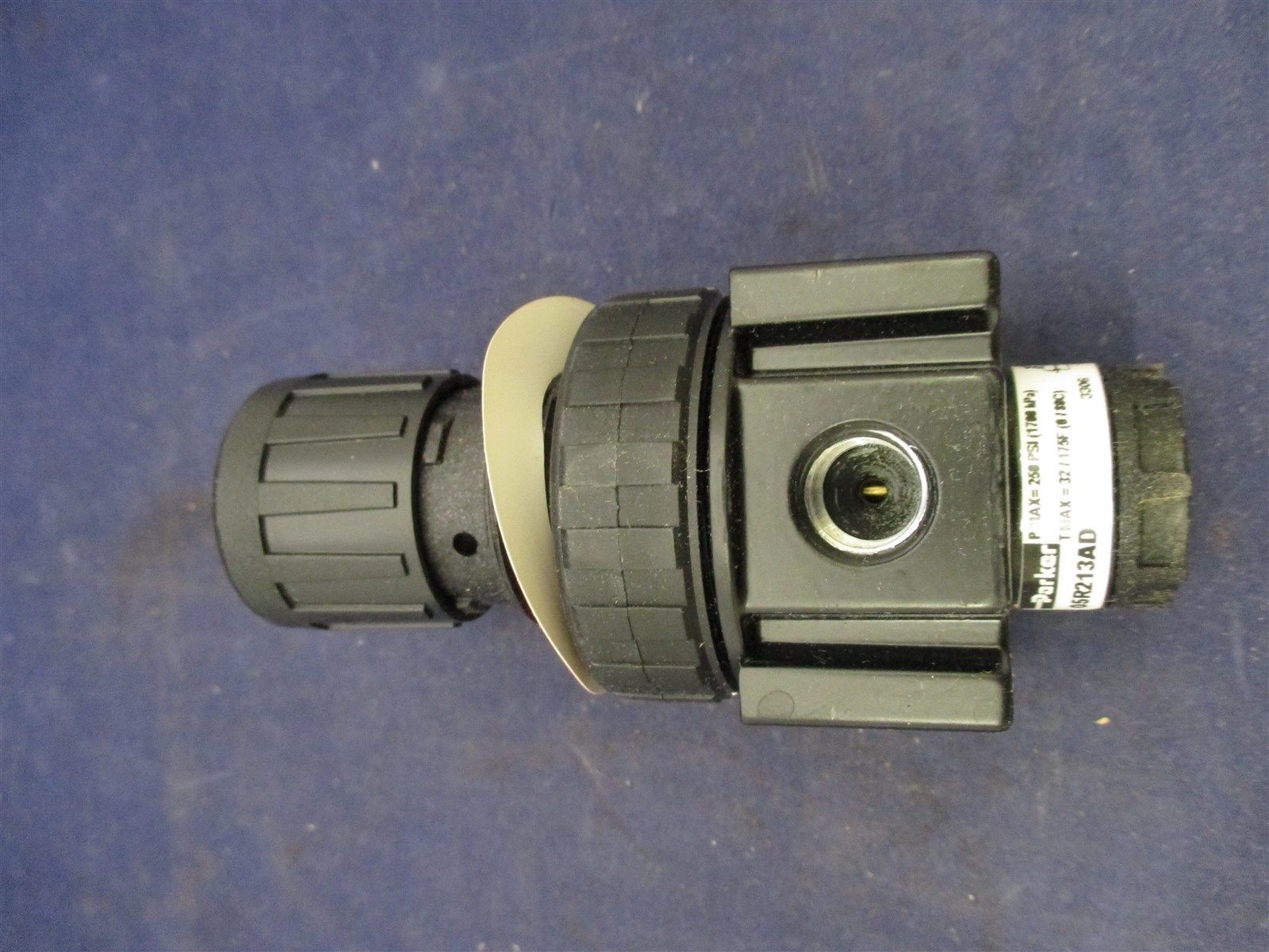 Parker 05R213AD Pneumatic Regulator new