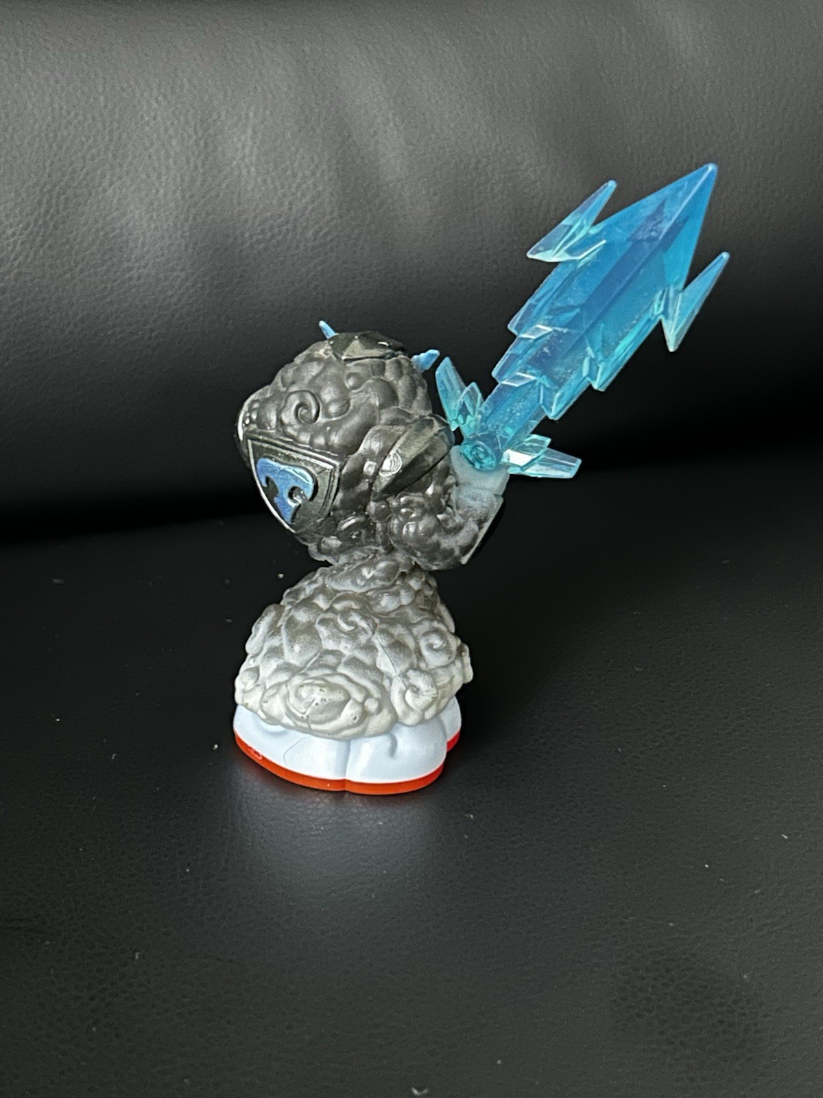 Skylanders Trap Team Thunderbolt Trap Master Figure