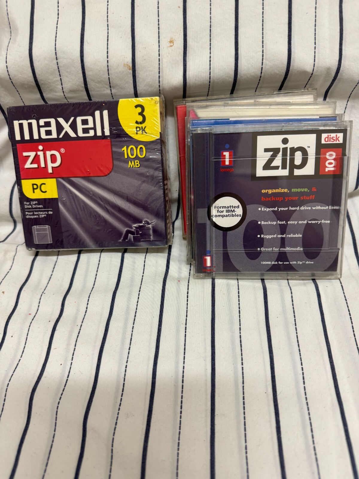 Lot of 7 iOmega/FujiFilm/Maxell Zip Disk 100 100MB  Capacity - NEW & USED!!!