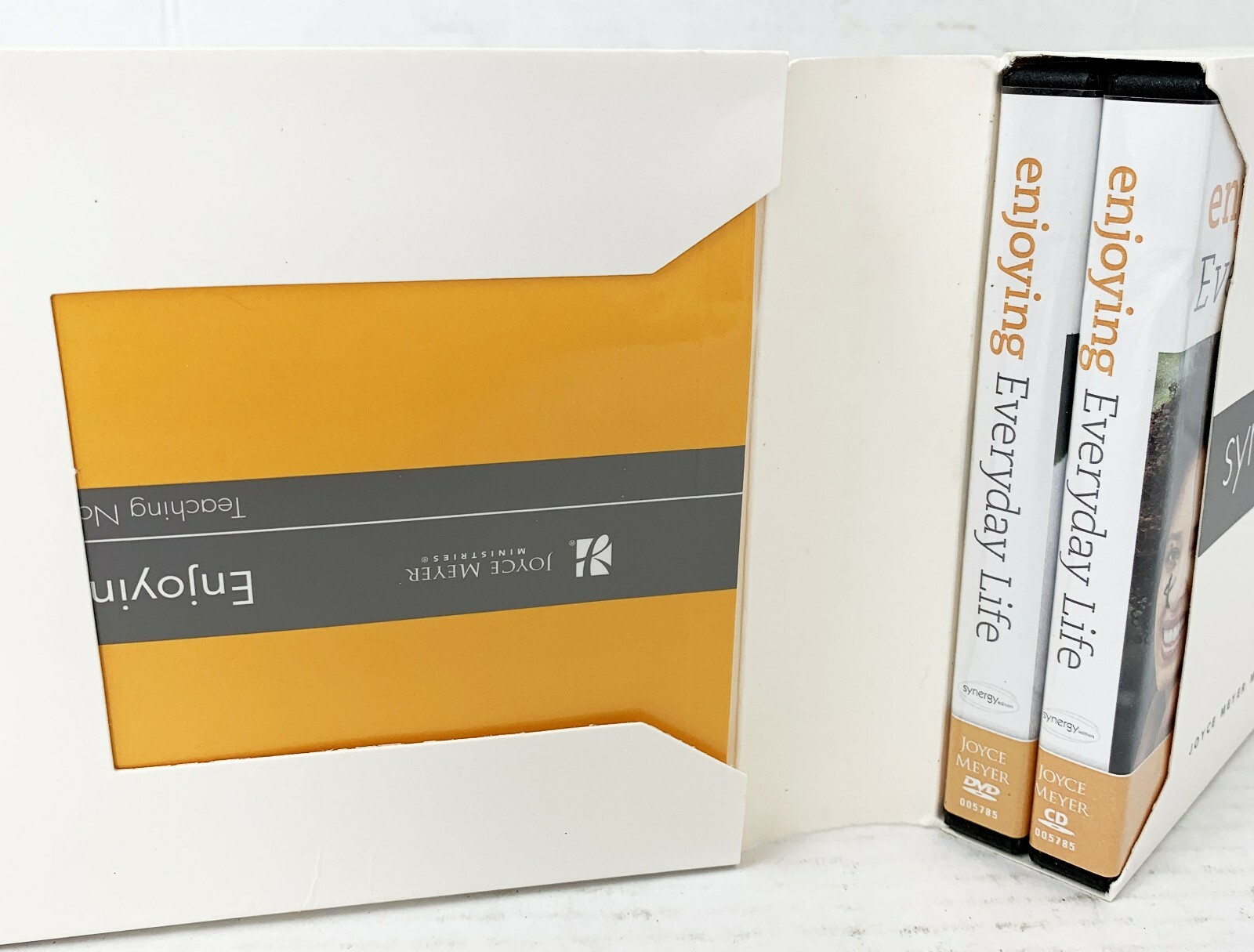 Joyce Meyer Enjoying Everyday Life Synergy Package 2 CD 1 DVD 1 Teaching Notes