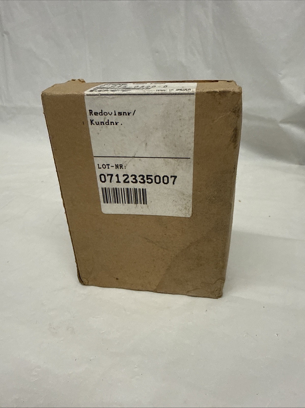 TAC STR202 STR-202 SENSOR TEMPERATURE ROOM 0-046-0320-0