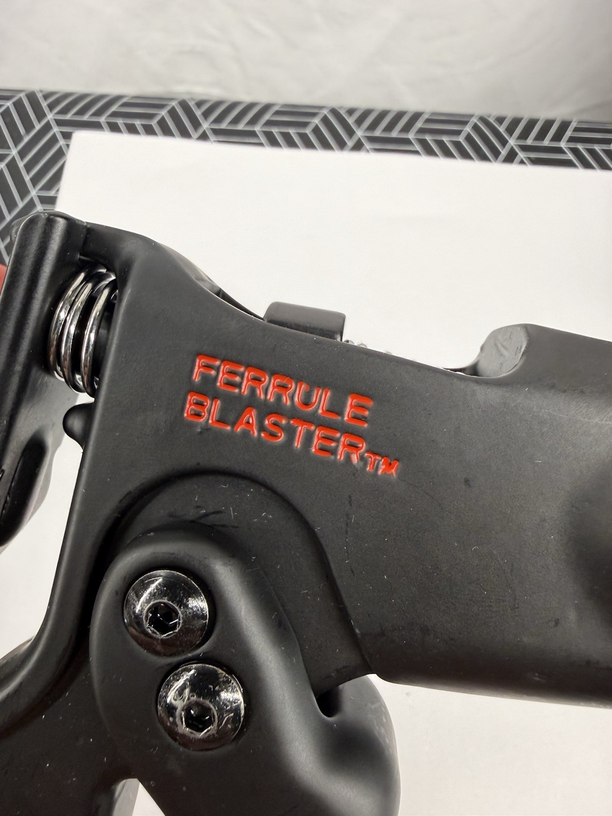 FERRULE BLASTER Compression Ferrule Sleeve Puller