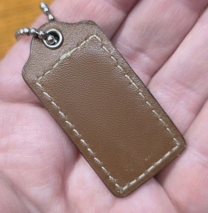 Coach Hangtag Brown Leather Front And Back With Silver Chain