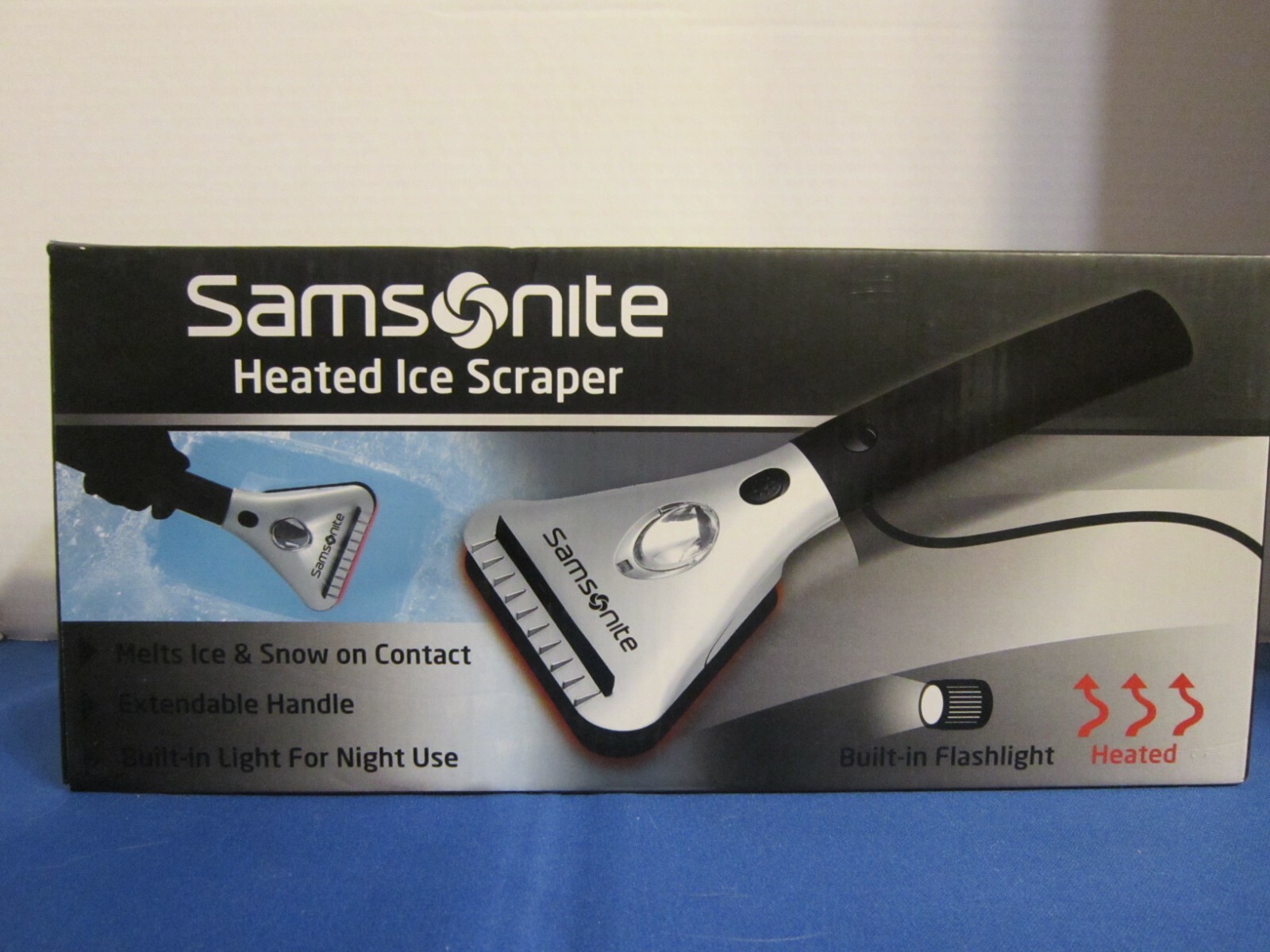 Samsonite Heated Ice Scraper With Light Non-Slip Extendable Handle 15' Cord Open