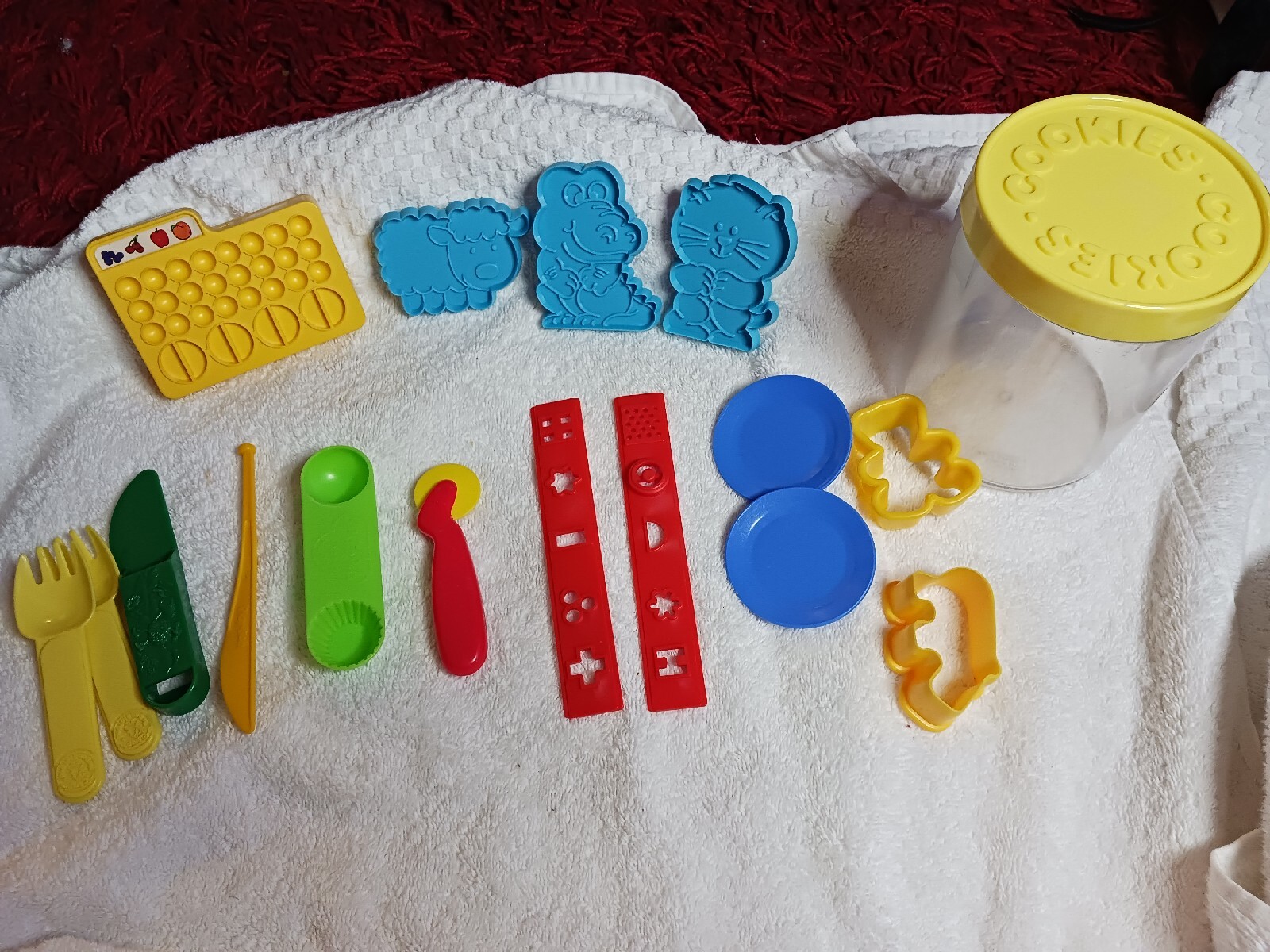 Vintage Toy Doh Cookie Cutter Lot & Other Accessories Wilton Play-Doh McDonalds