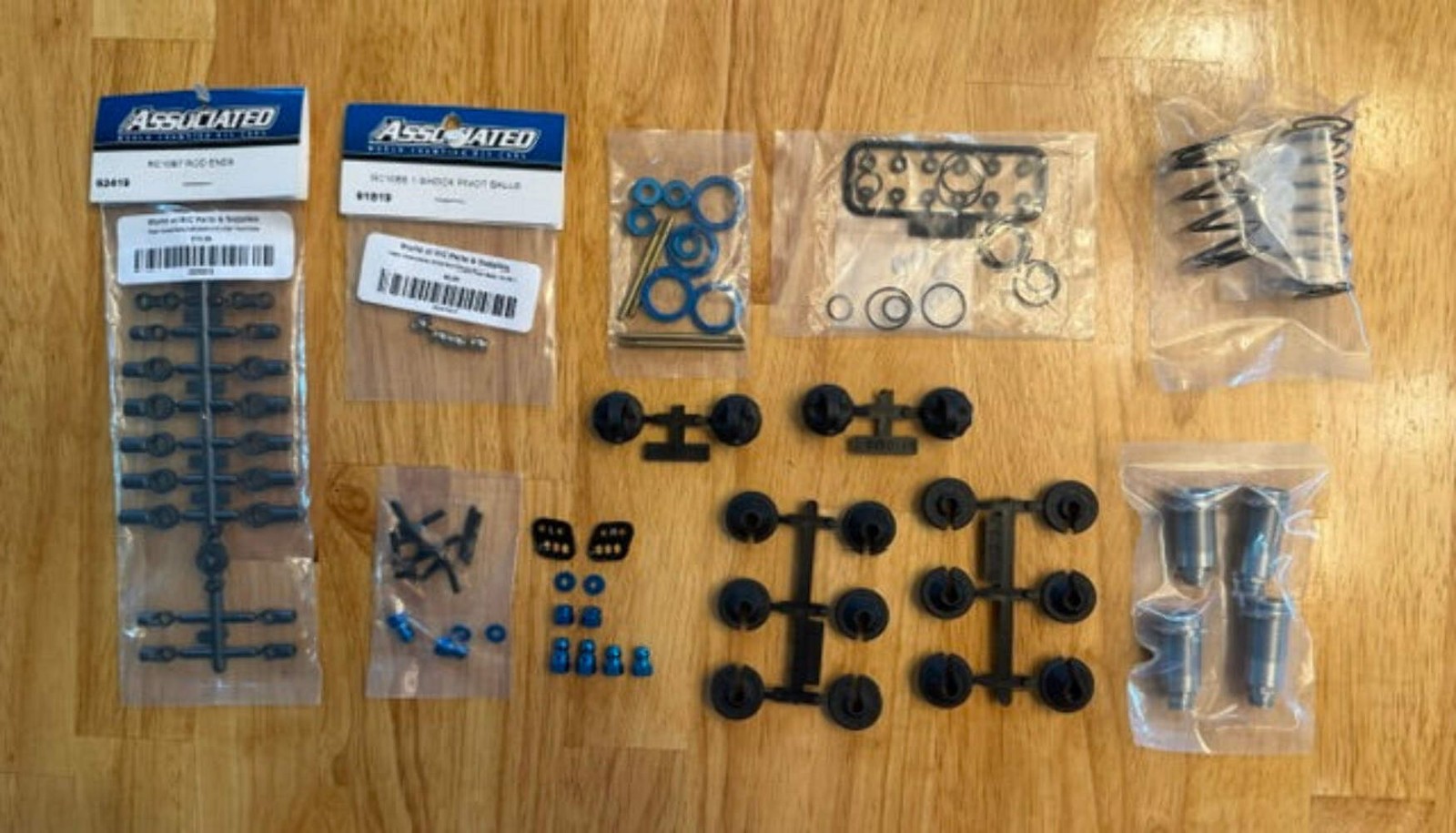 Associated B7 B7.1 Complete Front & Rear Shock Kit w/ Standoffs and Springs 13mm