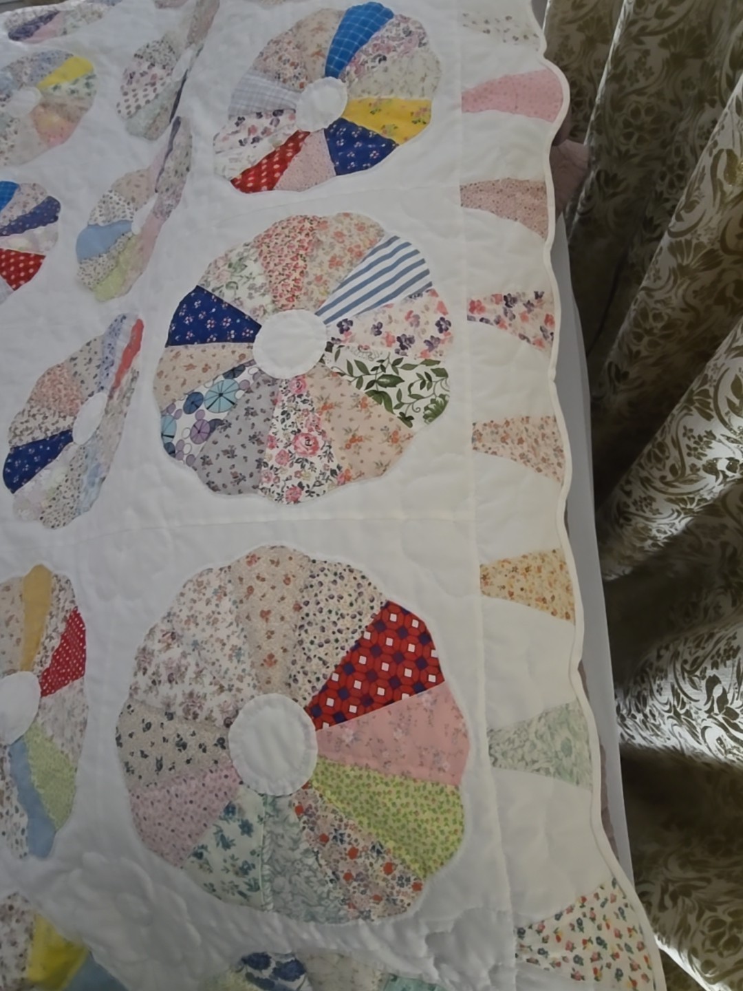 Rare 1949 Queen Handmade Dresden Plate 100% cotton Quilt