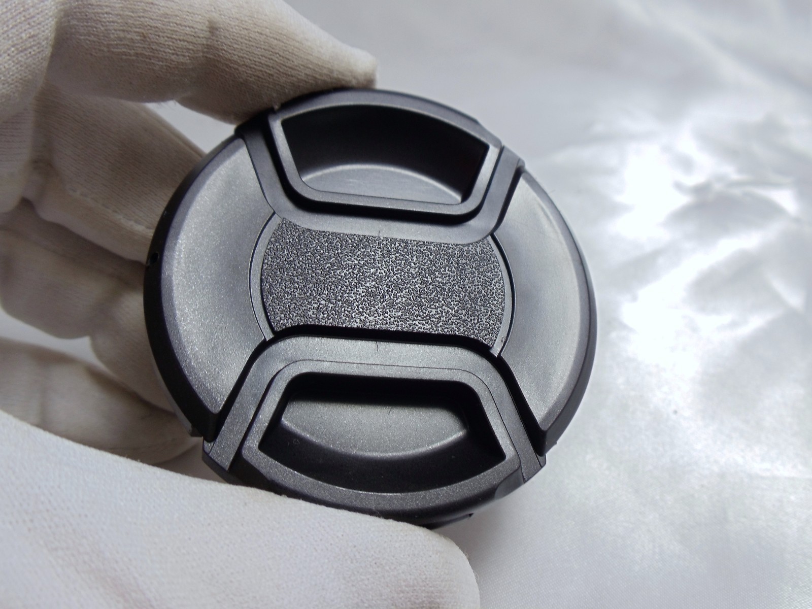 62mm lens front cap (snap on type) Generic brand