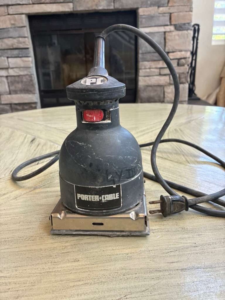 Porter Cable Speed-Bloc Model 330 1.2A Type 2 Sander S/N 2409 Needs Soft Pad