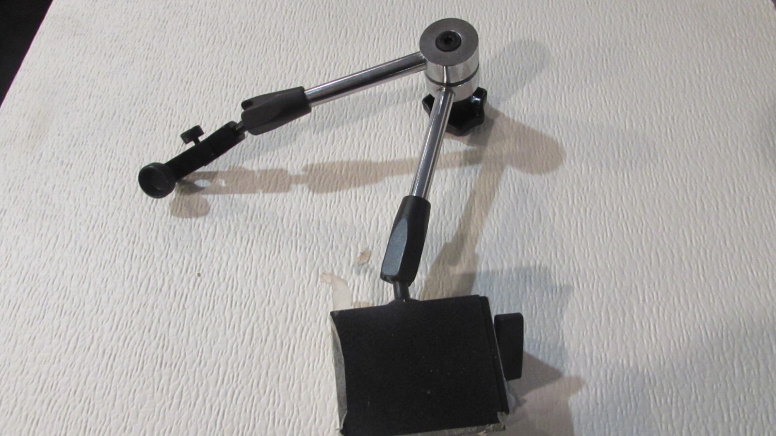 MAGNETIC BASE DIAL INDICATOR HOLDER