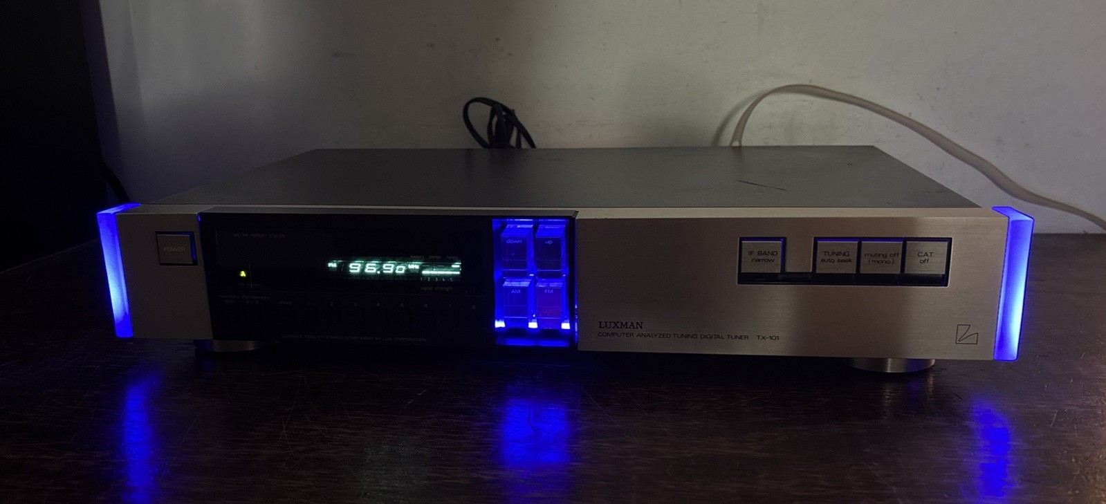 Luxman TX-101 Computer Analyzed Tuning Digital Tuner - Custom Blue LED Upgrade
